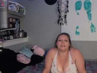 RocketBaddieRips on webcam for live free nude chat now