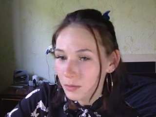 ShalandaFluegge on webcam for live free nude chat now