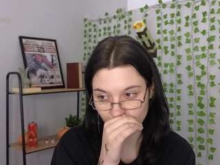 Veronica-McKinney on webcam for live free nude chat now