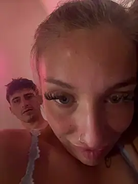 Viacheltham naked in live sex video chat