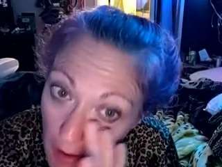 1sweetLips6969 on webcam for live free nude chat now