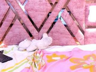 Alma-sweett on webcam for live free nude chat now