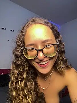Anamyst naked in live sex video chat