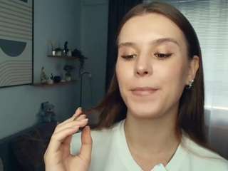 AnissaDruvenga on webcam for live free nude chat now