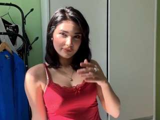 CarmelinaKaiama on webcam for live free nude chat now