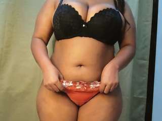 chocoQueenx on webcam for live free nude chat now