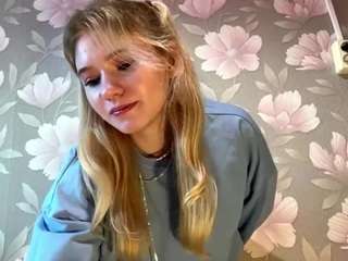 ClemmieKlassen on webcam for live free nude chat now