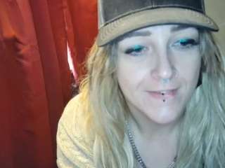 cutiekaylss on webcam for live free nude chat now