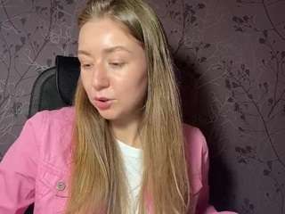 EileenVetere on webcam for live free nude chat now
