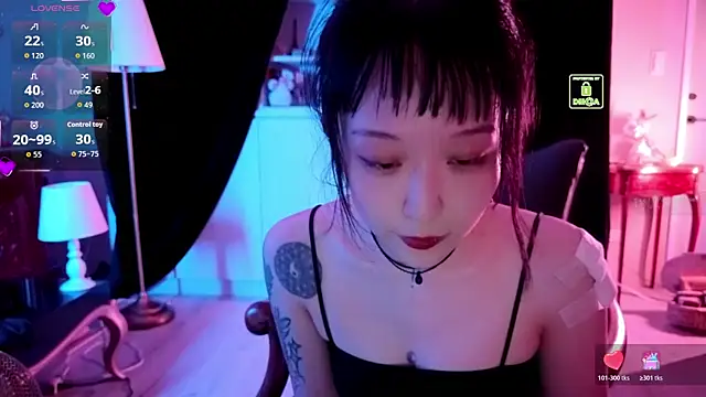 Etherealcat33 naked in live sex video chat