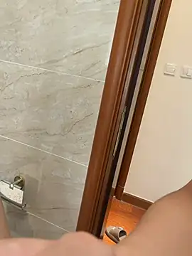 huihui-520131 naked in live sex video chat