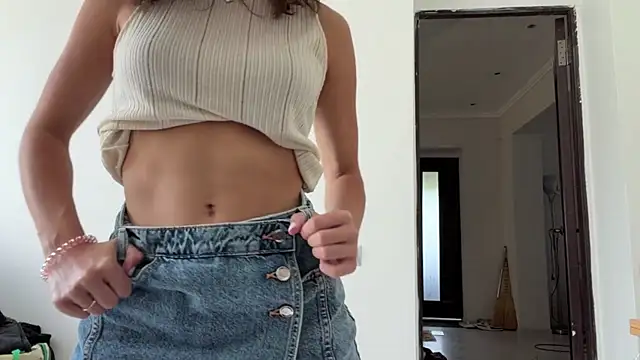 IraidaArvayo naked in live sex video chat
