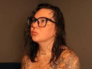Kingpleasure24 on webcam for live free nude chat now