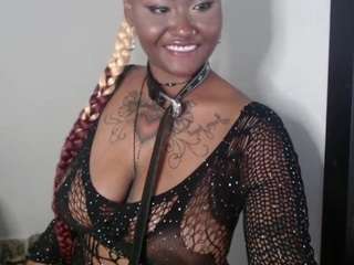 Lamalona77 on webcam for live free nude chat now
