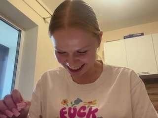LeidaHolster on webcam for live free nude chat now