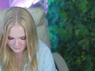LeylaReed on webcam for live free nude chat now
