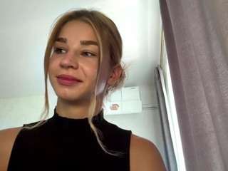 LieselotteSchwend on webcam for live free nude chat now