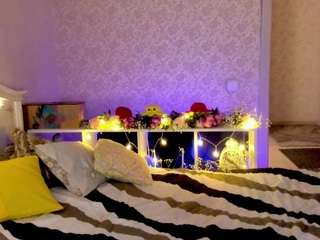 LillyMoure on webcam for live free nude chat now