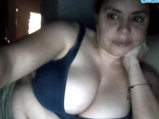 Mamihot on webcam for live free nude chat now