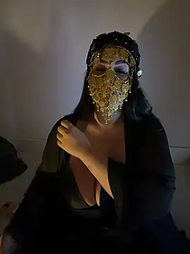 NiaBeurette naked in live sex video chat