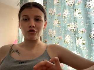 SebrinaHanacek on webcam for live free nude chat now