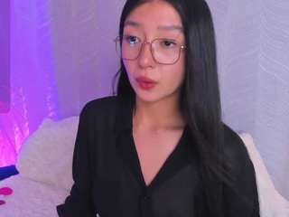 Sydney-Miller on webcam for live free nude chat now