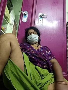 tamil-kamakanni naked in live sex video chat