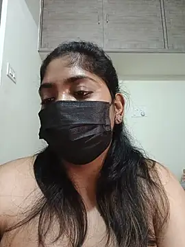 Tamilponnu127 naked in live sex video chat